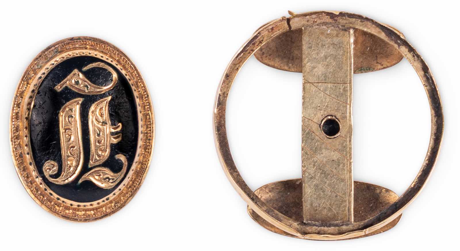 Cuff button worn by Lincoln on the night of his assassination